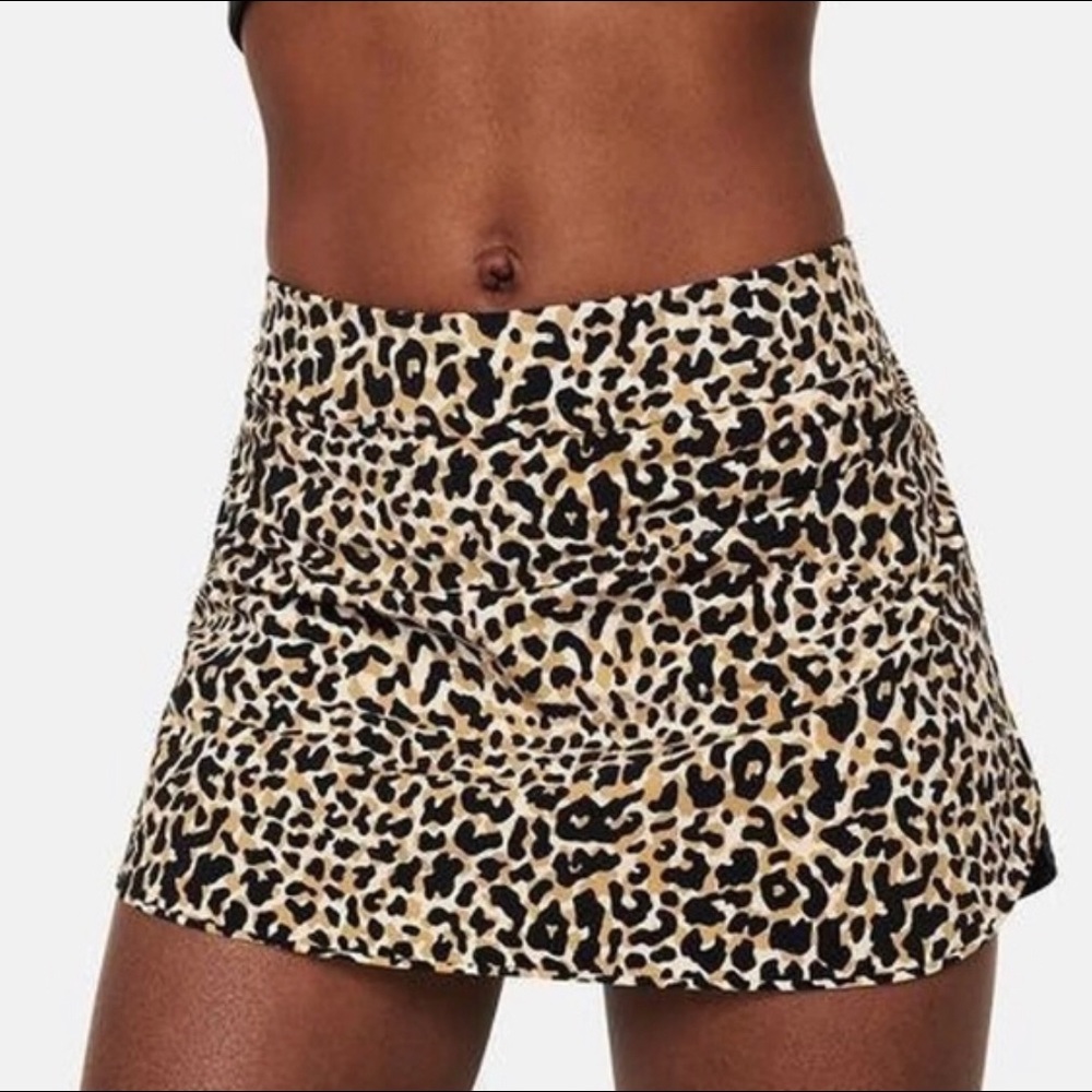 Outdoor Voices Leopard Skirt M